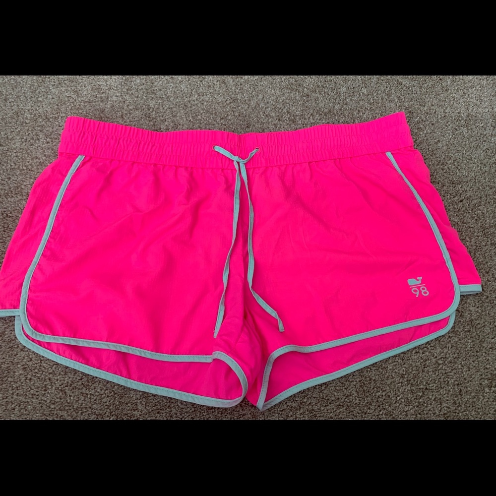 Vineyard Vines performance Ladies shorts L